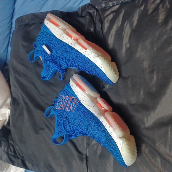 LeBron\'s 15 size 12
